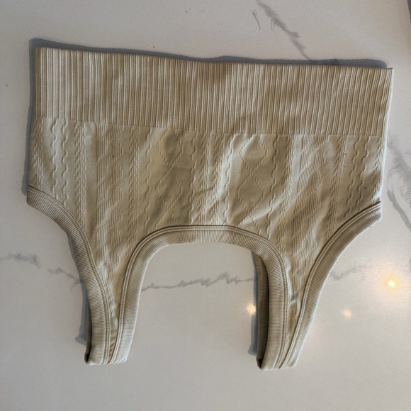 JoyLab Beige Ribbed Activewear Set - Picture 7 of 8